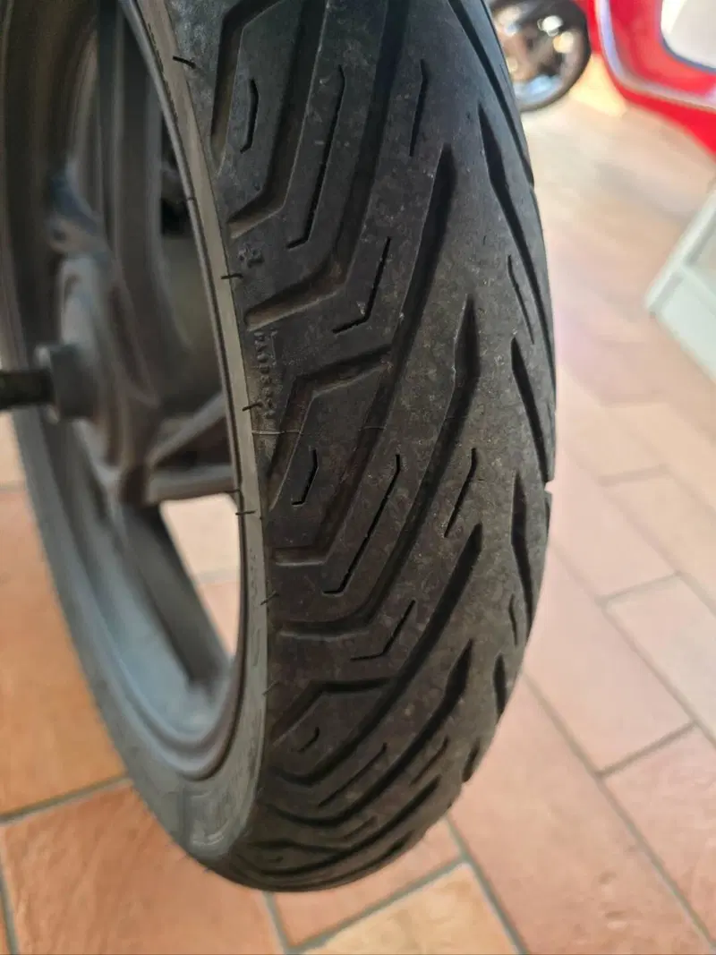 Honda SH 150i Sport (2022 - 23) (9)