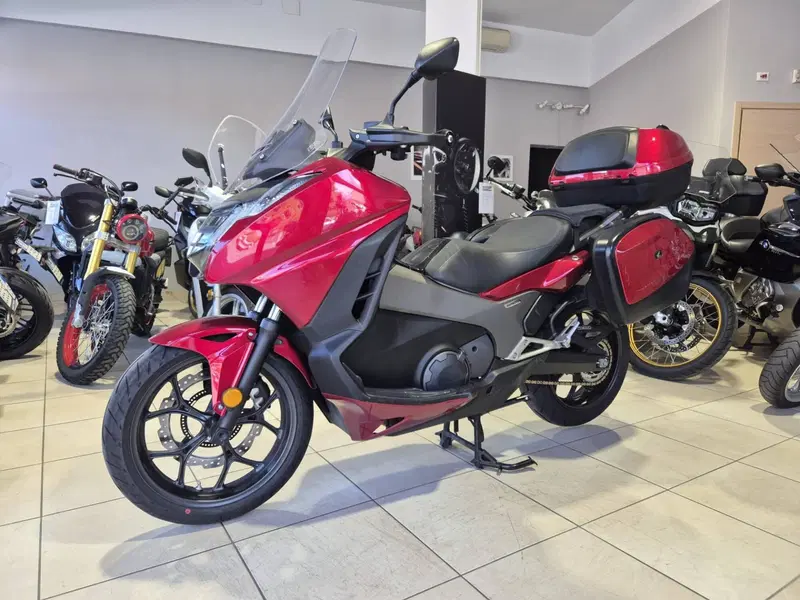 Honda Integra 750 DCT (2016 - 17) (6)