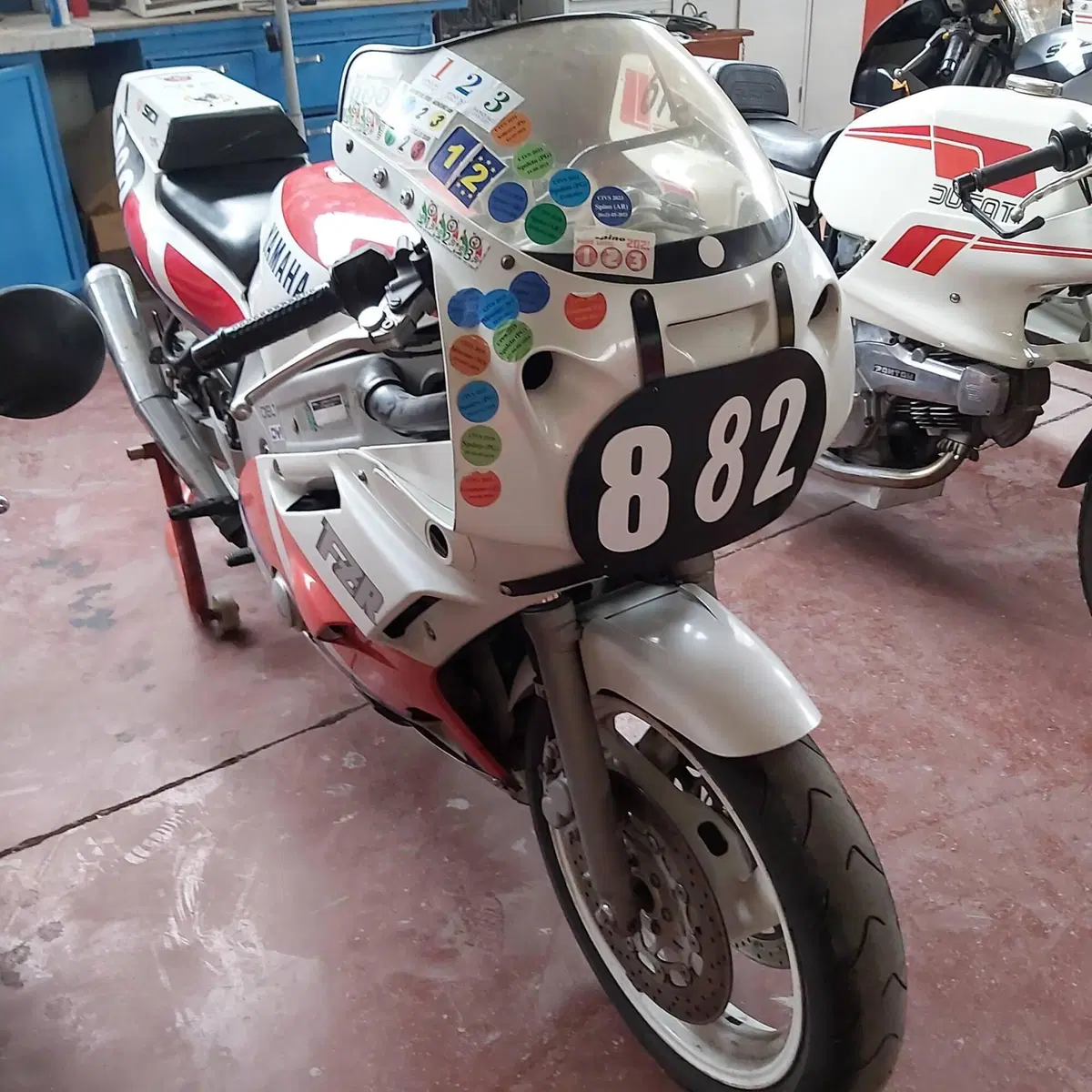 Yamaha fze genesis (2)