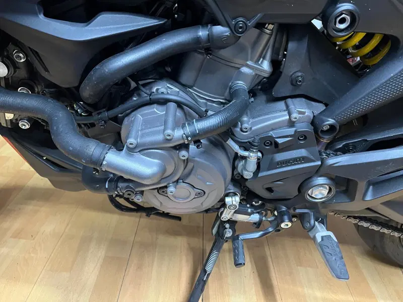 Ducati Monster 937 (2021 - 25) (8)
