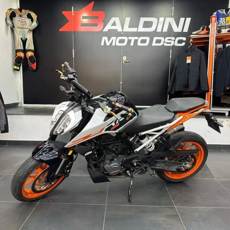 KTM 125 Duke (2021 - 23)