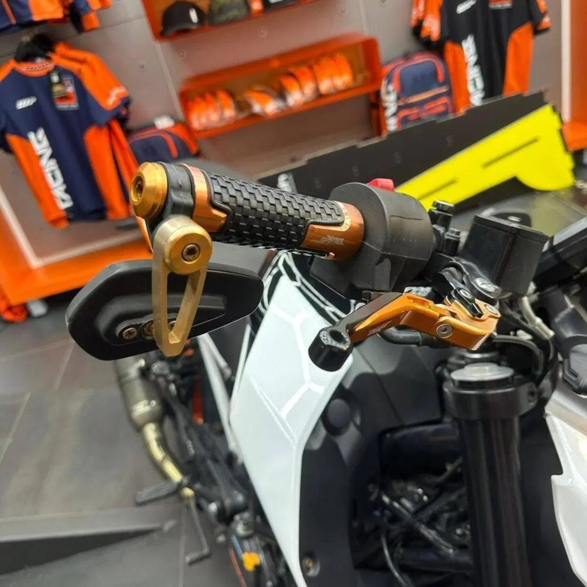 KTM 125 Duke (2021 - 23) (8)