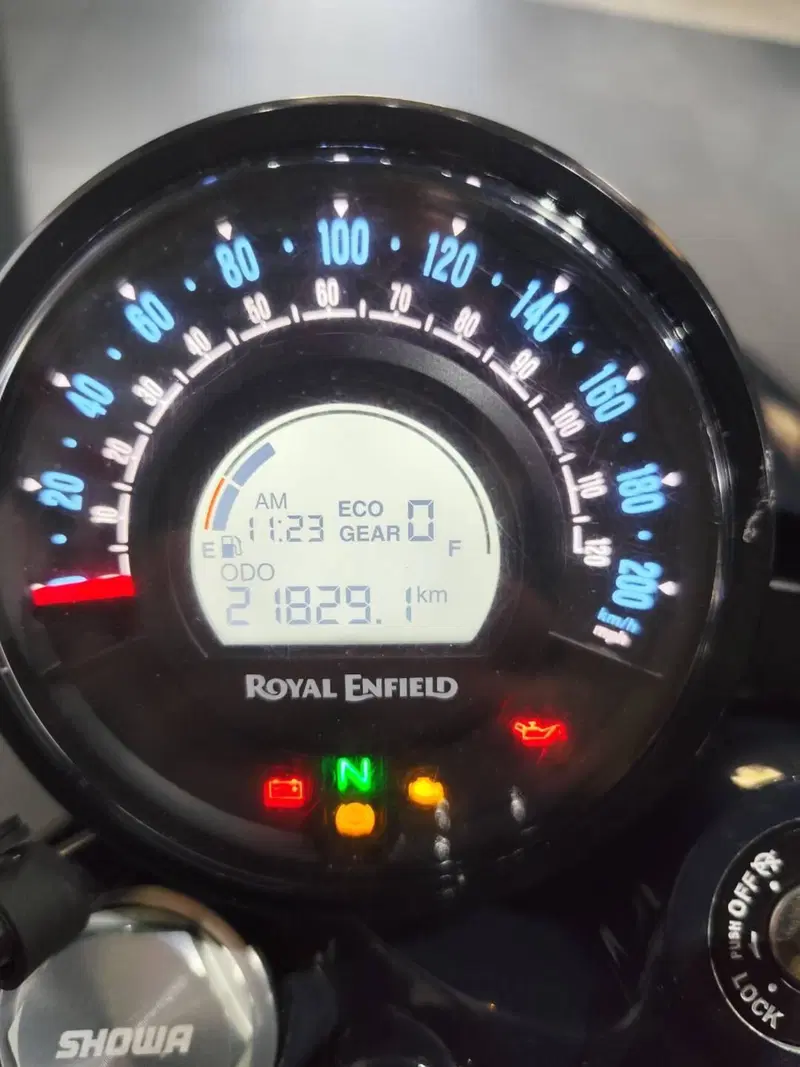 Royal Enfield Shotgun 650 (2024 - 26) (8)