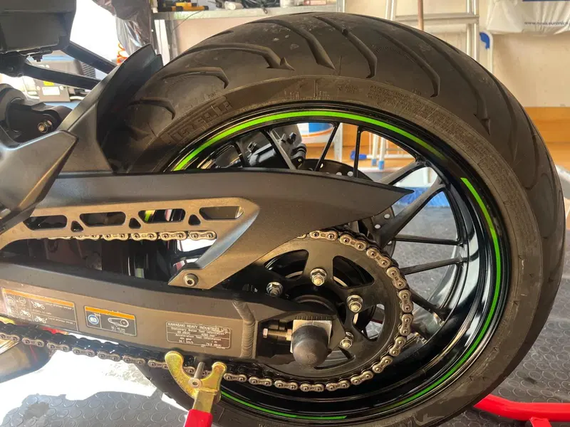 Kawasaki Z 900 RS Cafè Performance (2020 - 21) (4)