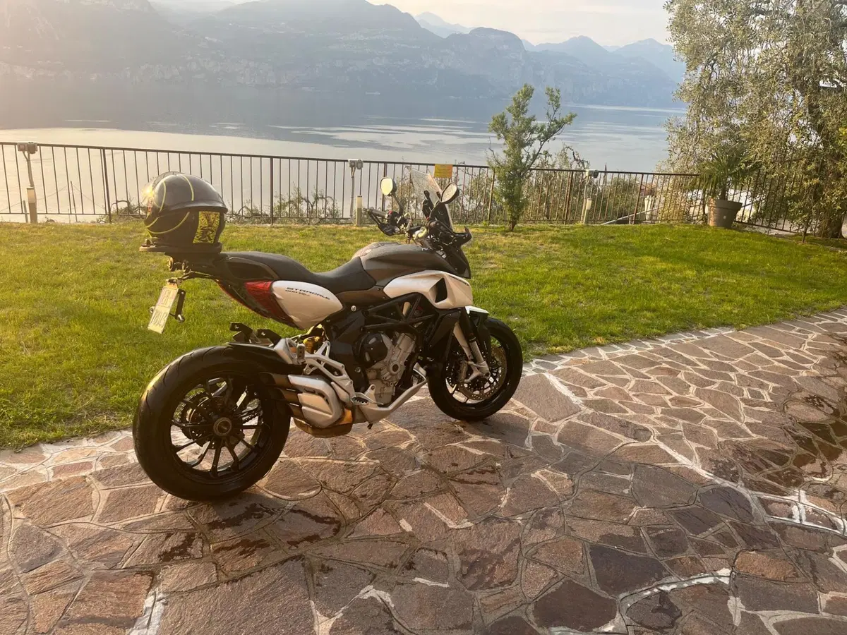 MV Agusta Stradale 800 EAS ABS (2015 - 17)