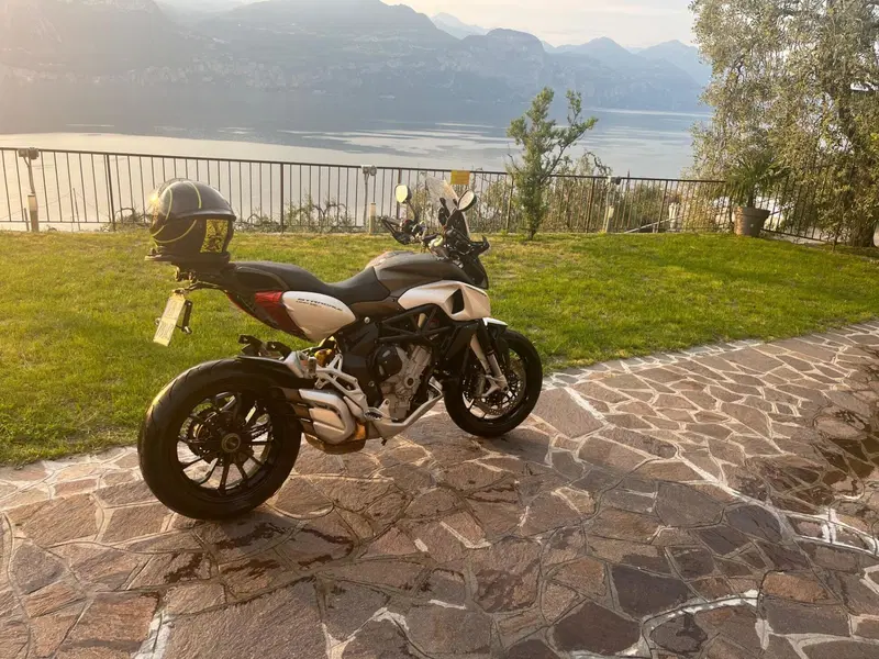 MV Agusta Stradale 800 EAS ABS (2015 - 17)