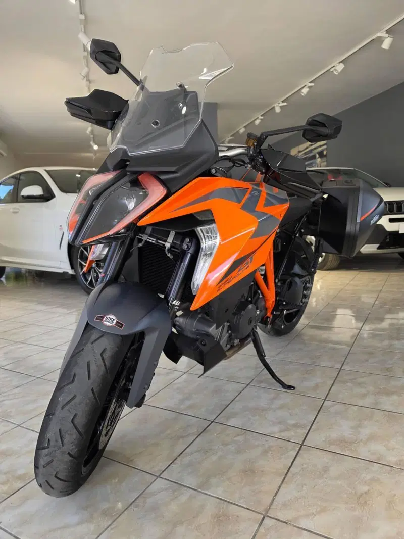 KTM 1290 Super Duke GT (2022 - 25) (3)