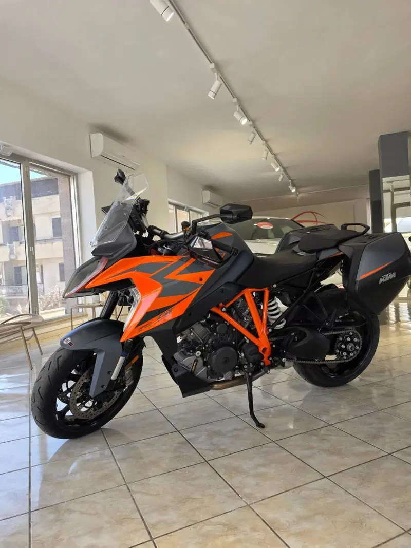 KTM 1290 Super Duke GT (2022 - 25) (4)