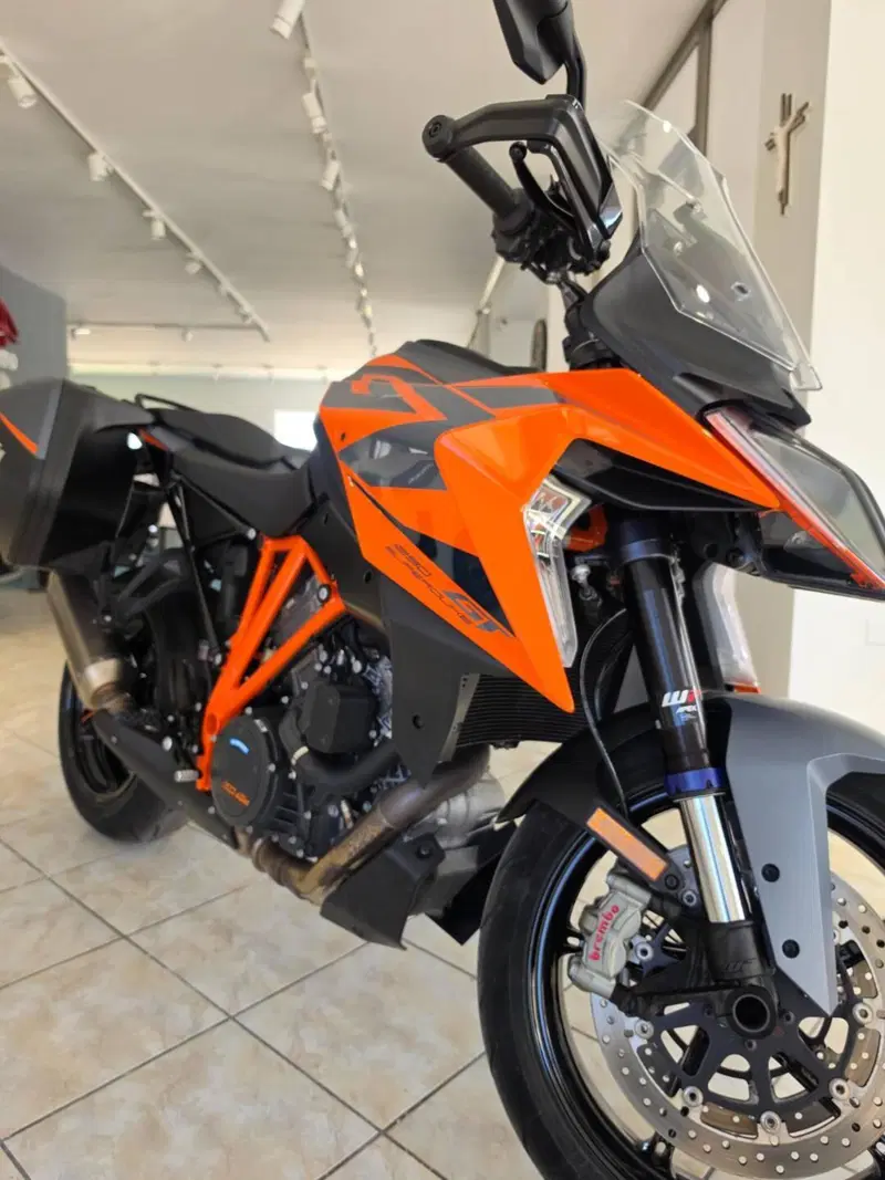 KTM 1290 Super Duke GT (2022 - 25) (6)