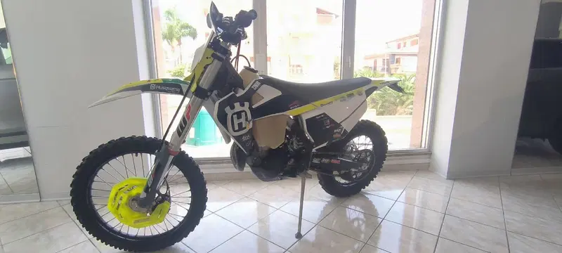 Husqvarna FE 350 (2022) (7)