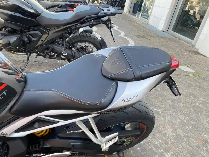 Triumph Street Triple RS (2017 - 19) (7)