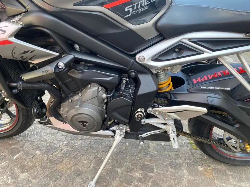 Triumph Street Triple RS (2017 - 19) (8)