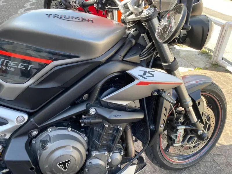 Triumph Street Triple RS (2017 - 19) (6)