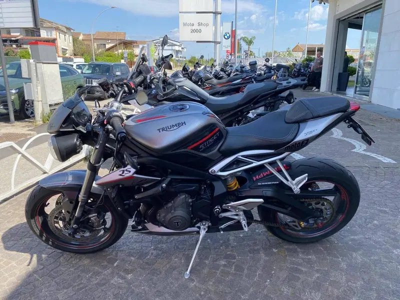 Triumph Street Triple RS (2017 - 19)