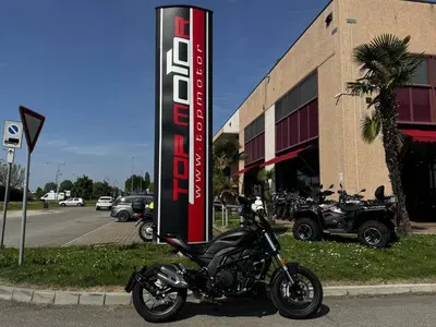 Benelli 502 C (2019 - 20) usata