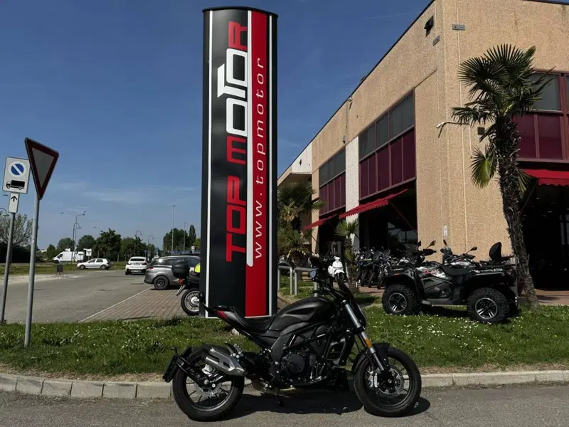 Benelli 502 C (2019 - 20)