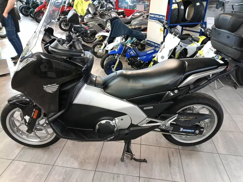 Honda Integra 700 (2011 - 13) (2)