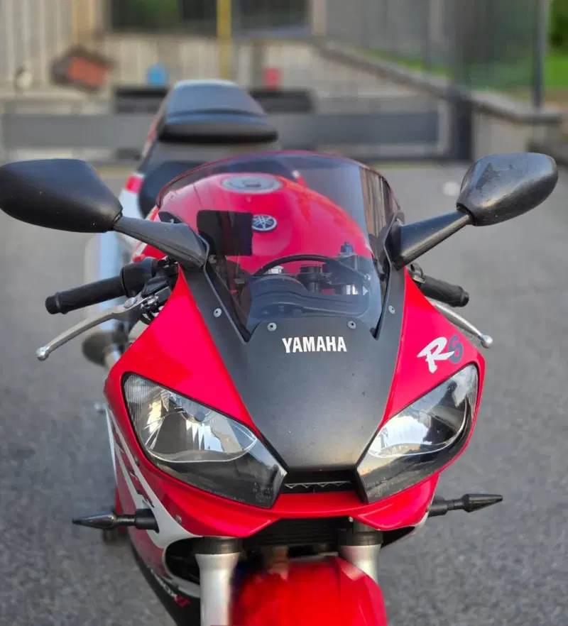 Yamaha YZF R6 (1999 - 00) (10)