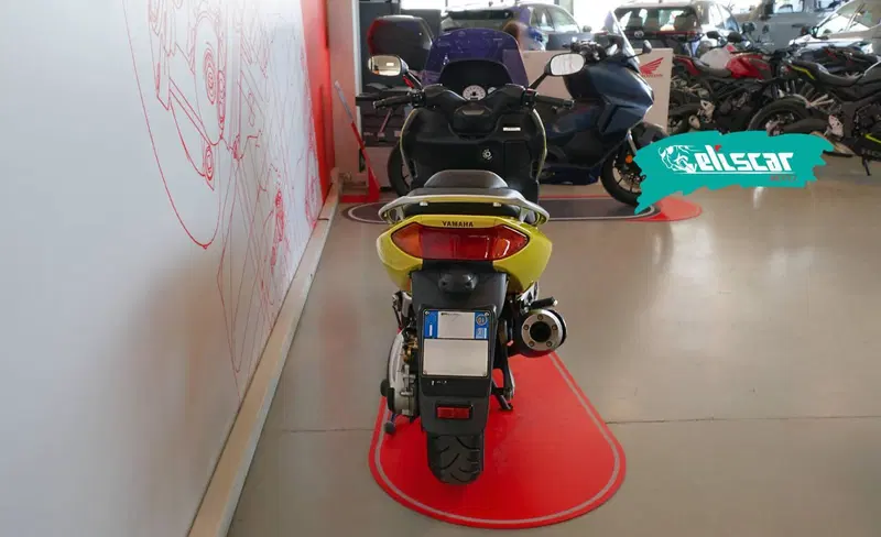 Yamaha T-Max 500 (2001 - 03) (5)