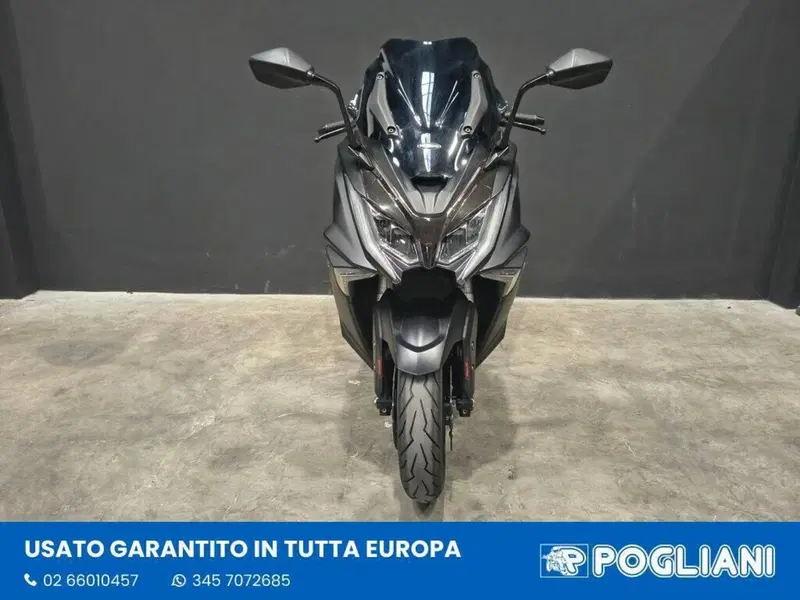Kymco AK 550 ETS (2021 - 26) (3)
