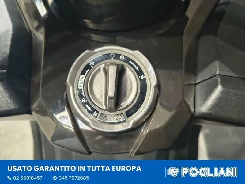 Kymco AK 550 ETS (2021 - 26) (12)