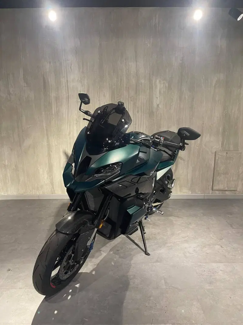 Bmw M 1000 XR (2024 - 26)