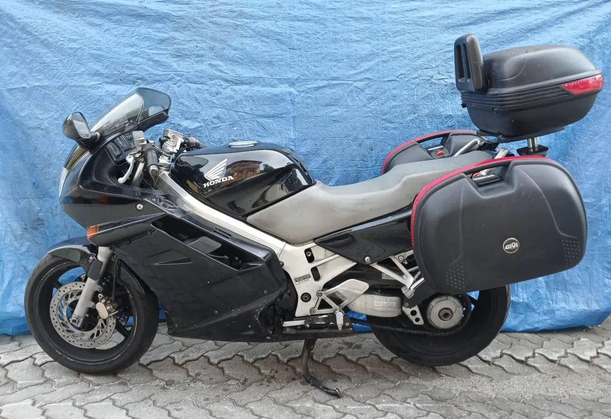Honda VFR 750 F (1990 - 93) (2)