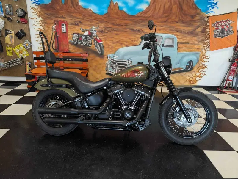 Harley-Davidson 107 Street Bob (2018 - 20) - FXBB