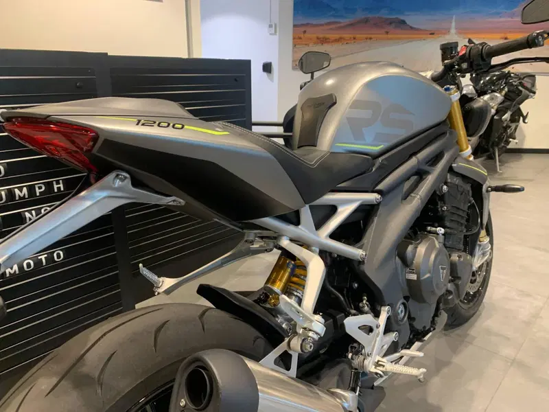 Triumph Speed Triple 1200 RS (2021 - 24) (2)
