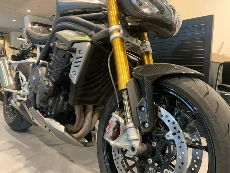 Triumph Speed Triple 1200 RS (2021 - 24) (5)