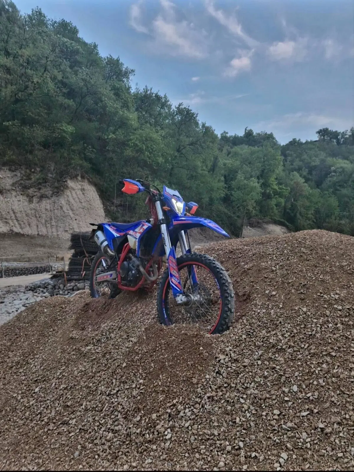 Betamotor RR 125 4T Enduro R (2024 - 26) (3)