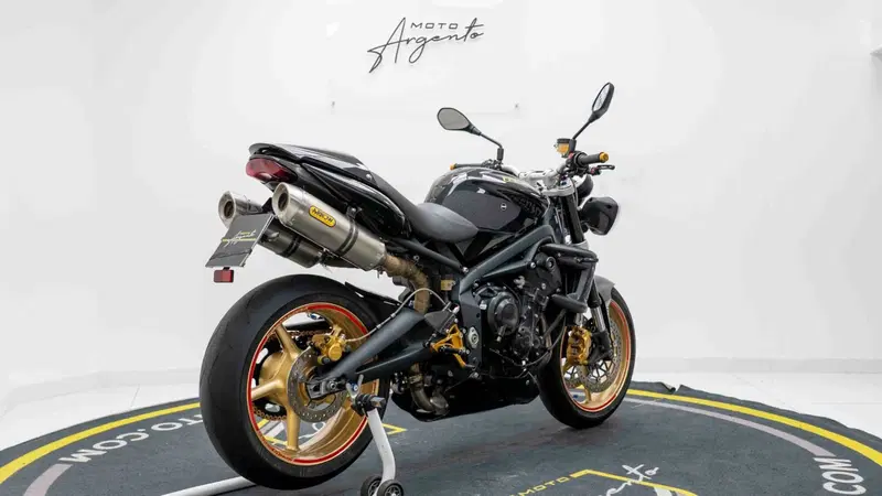 Triumph Street Triple R (2009 - 12) (3)