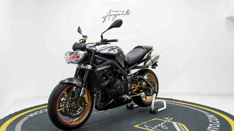 Triumph Street Triple R (2009 - 12) (7)