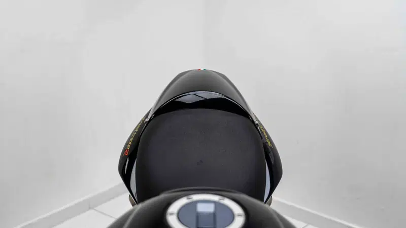 Triumph Street Triple R (2009 - 12) (19)