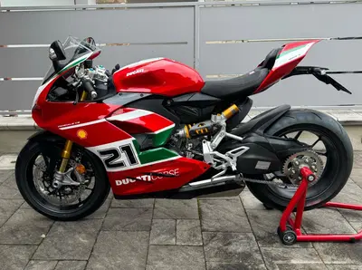 Ducati Panigale V2 Bayliss 1st Championship 20th Anniversary (2021 - 24) usata
