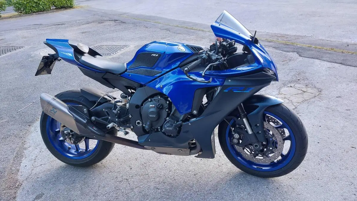 Yamaha YZF R1 (2020 - 25) (4)