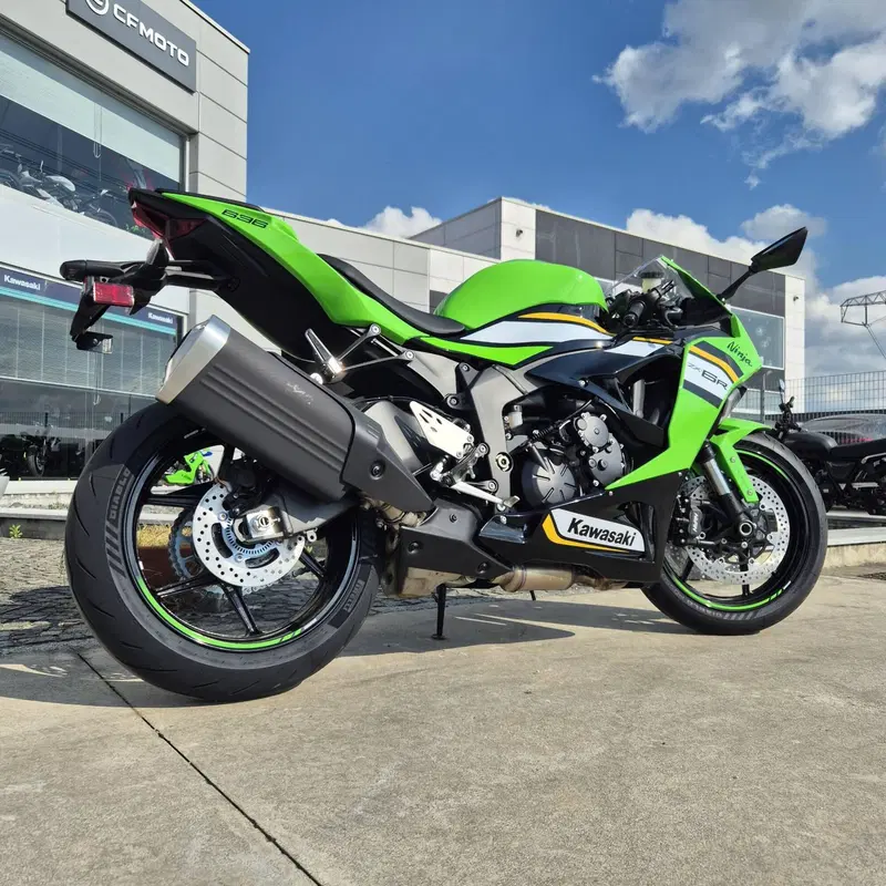Kawasaki Ninja 636 ZX-6R (2024 - 26) (2)