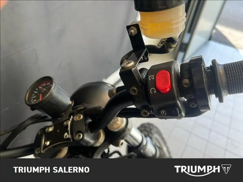Triumph Scrambler (2006 - 17) (10)