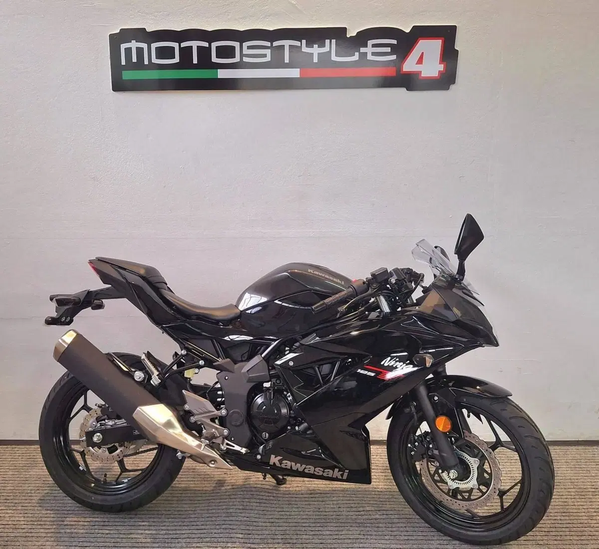 Kawasaki Ninja 125 (2025 - 26)