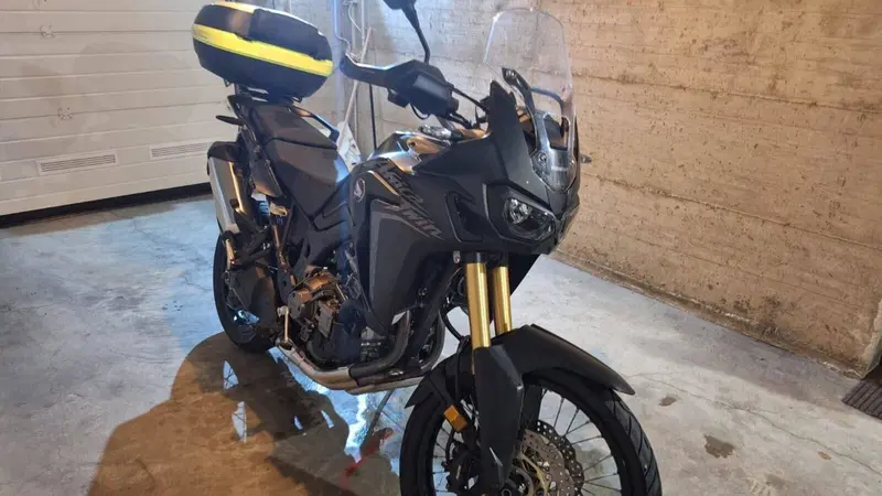 Honda Africa Twin CRF 1000L DCT ABS (2016 - 17) (2)