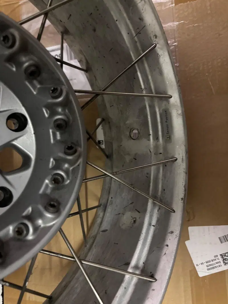 Cerchione posteriore BMW R 1200 GS anno 2013 (2)