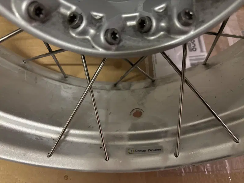 Cerchione posteriore BMW R 1200 GS anno 2013 (3)