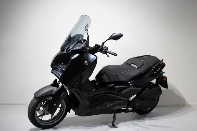 Yamaha X-Max 300 Tech Max (2021 - 24) (3)