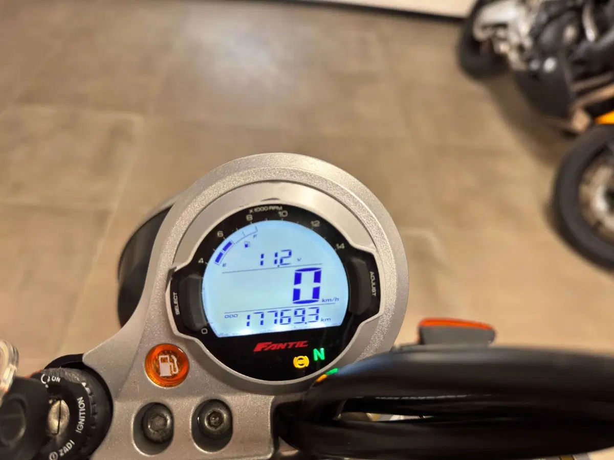 Fantic Motor Caballero 125 Scrambler (2021 - 23) (5)