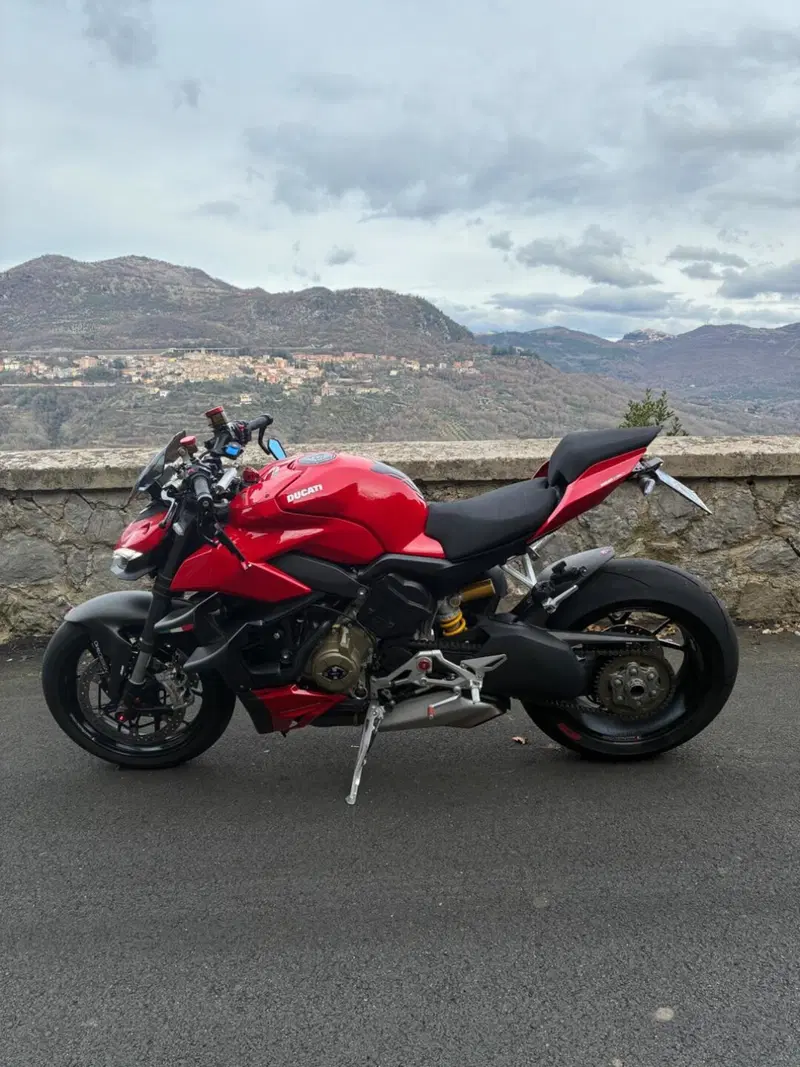Ducati Streetfighter V4 1100 (2021 - 22) (4)