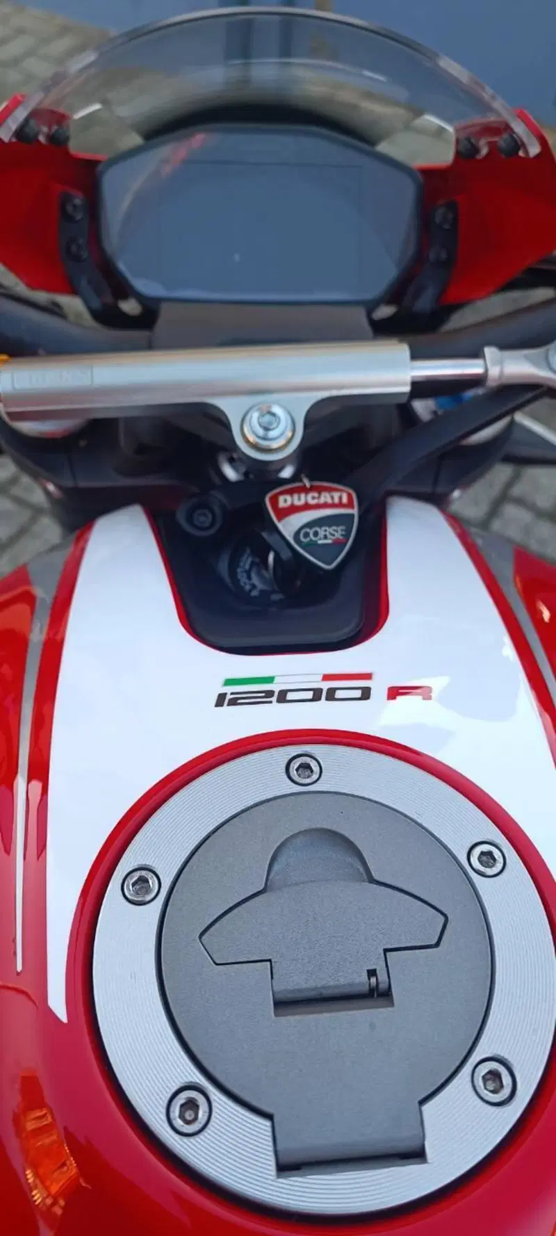 Ducati Monster 1200 R (2016 - 19) (2)