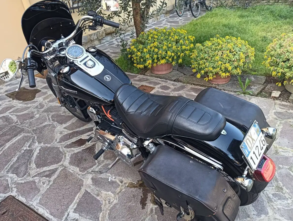 Harley-Davidson 1584 Super Glide Custom (2008 - 13) - FXDC (3)