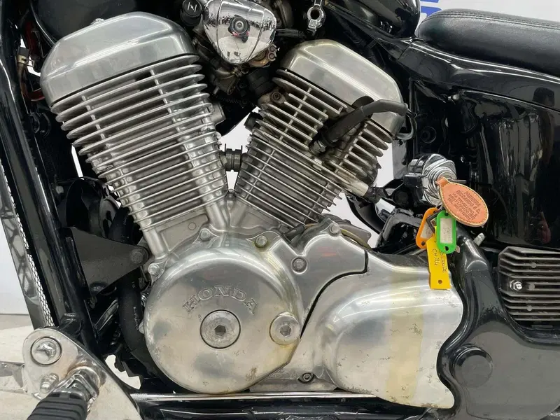 Honda VT 600 C Shadow (1989 - 98) (14)