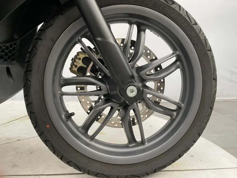 Piaggio Beverly 300 S ABS-ASR (2021 - 25) (10)