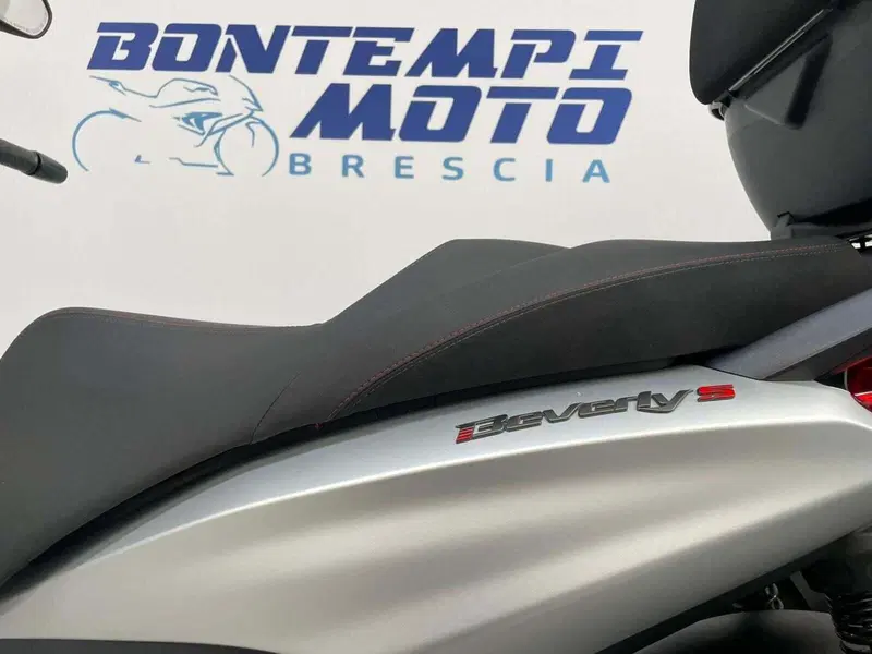 Piaggio Beverly 300 S ABS-ASR (2021 - 25) (15)